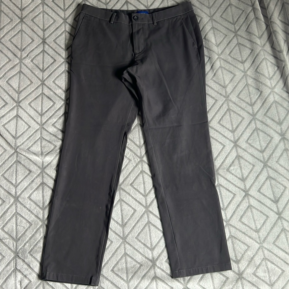 APT.9 men’s dark gray straight leg slacks/pants size 33x32!